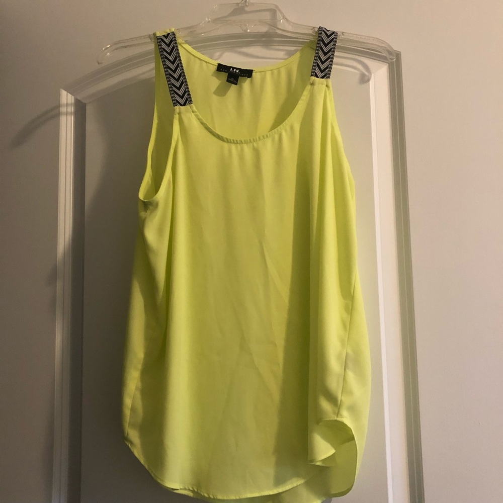 Medium light weight tank top